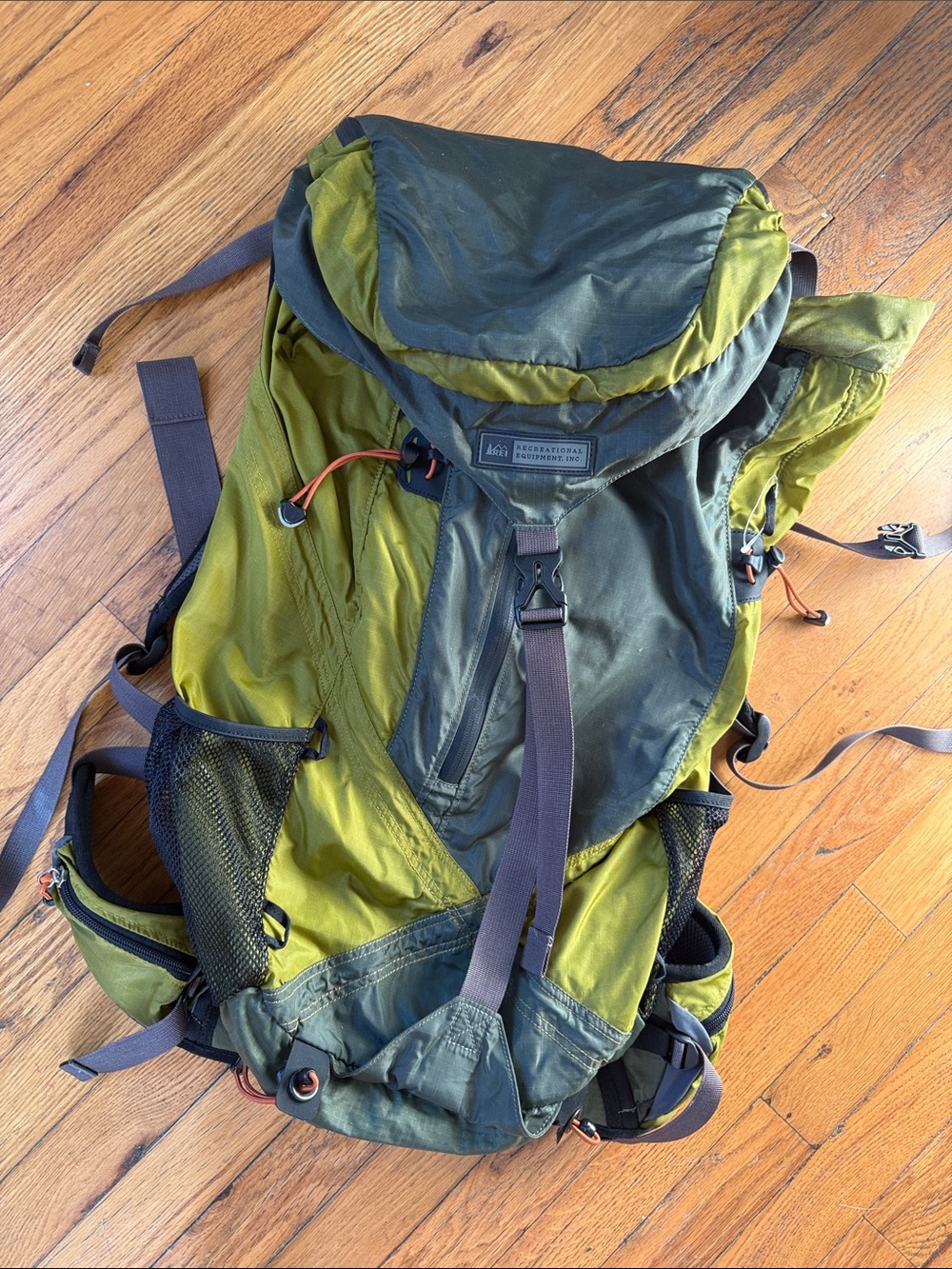 REI Green Hiking Backpack - Lightweight Daypack